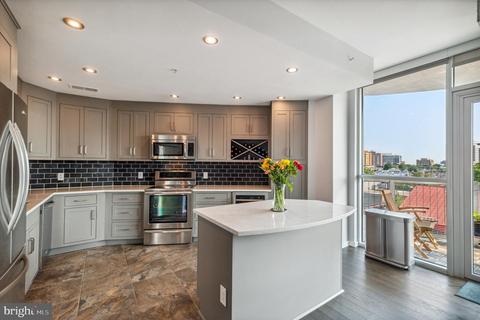 3409 Wilson Blvd #411, Arlington, VA 22201