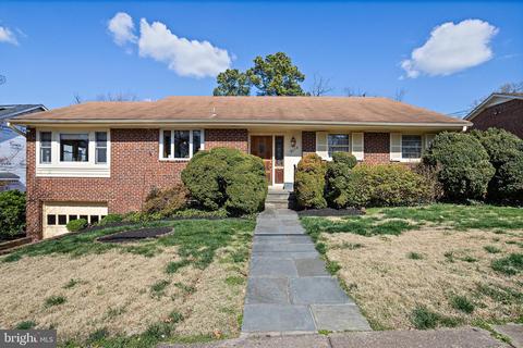 5113 33rd St N, Arlington, VA 22207