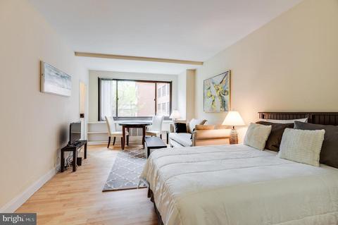 1021 Arlington Blvd #335, Arlington, VA 22209