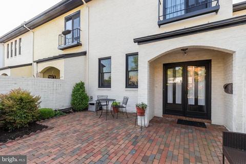 4628 21st St N, Arlington, VA 22207