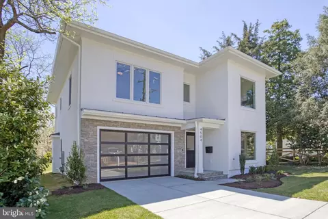 4504 6th St S, Arlington, VA 22204