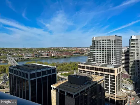 1881 N Nash St #1909, Arlington, VA 22209