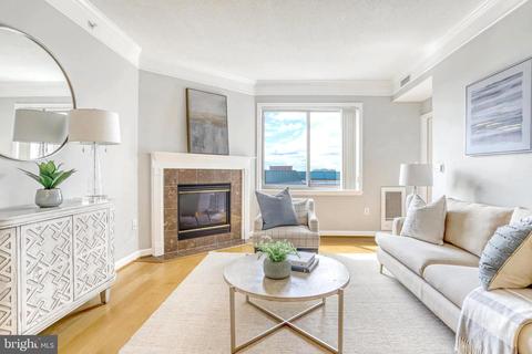 901 N Monroe St #1114, Arlington, VA 22201