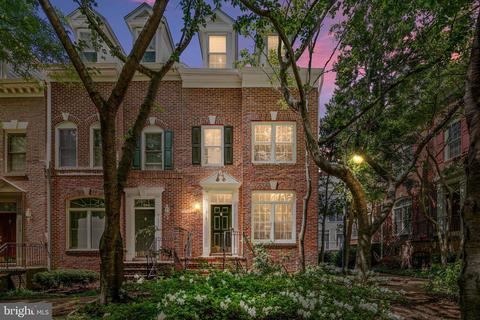 2427 13th Ct N, Arlington, VA 22201