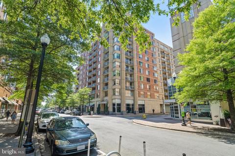 1020 N Highland St #713, Arlington, VA 22201