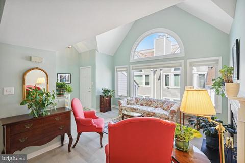 5580 Langston Blvd #C-43, Arlington, VA 22207
