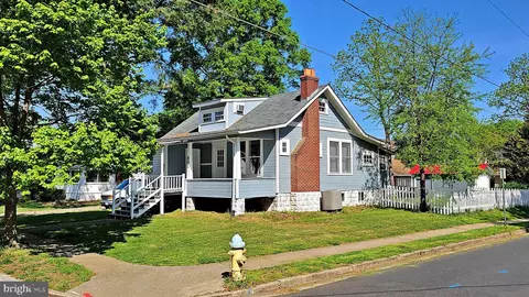 801 22nd St S, Arlington, VA 22202