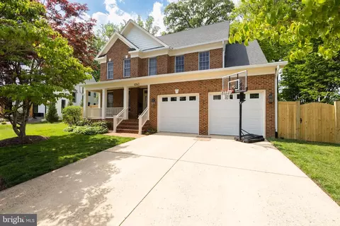 6543 36th St N, Arlington, VA 22213