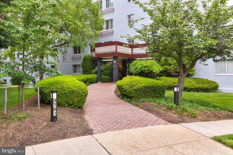 3701 5th St S #302, Arlington, VA 22204