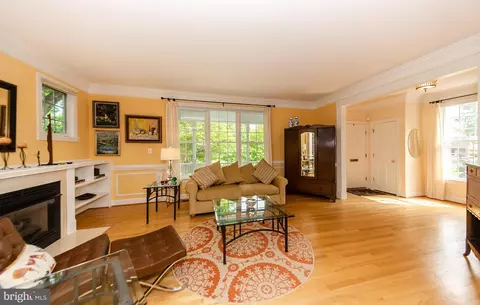 2910 4th St N, Arlington, VA 22201 photo 5