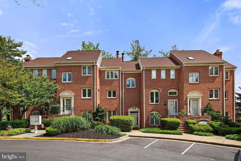1851 N Uhle St #1, Arlington, VA 22201