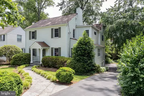 3832 Dittmar Rd, Arlington, VA 22207