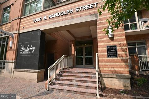 1000 N Randolph St #208, Arlington, VA 22201