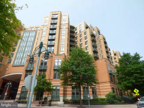 2720 S Arlington Mill Dr #903, Arlington, VA 22206