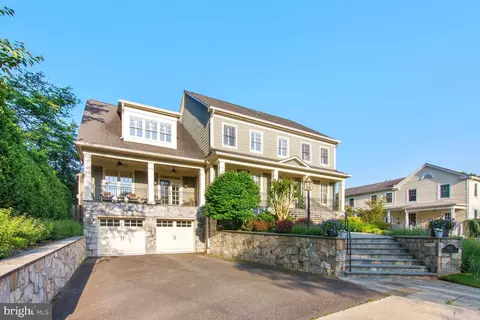 2021 N Kenmore St, Arlington, VA 22207