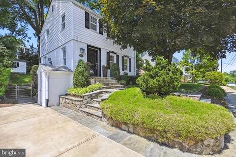 960 Patrick Henry Dr, Arlington, VA 22205