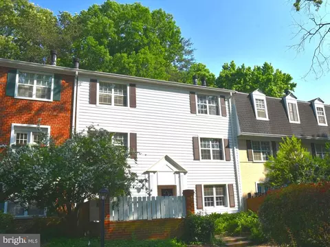 2653 S Walter Reed Dr S #A, Arlington, VA 22206