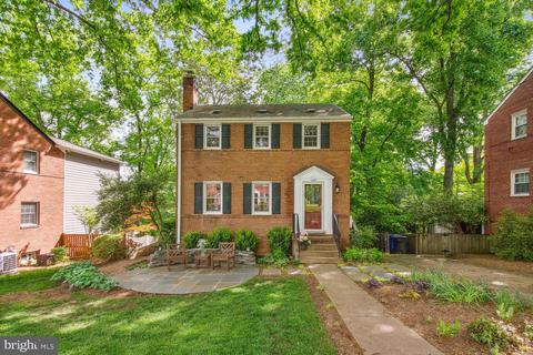 1005 N Larrimore St, Arlington, VA 22205