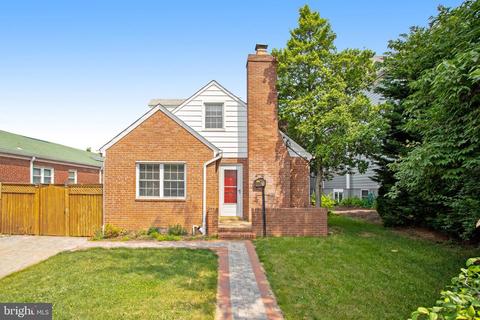 4719 25th St N, Arlington, VA 22207