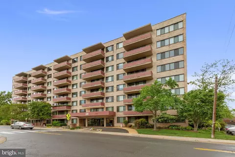 4201 Cherry Hill Rd #503, Arlington, VA 22207