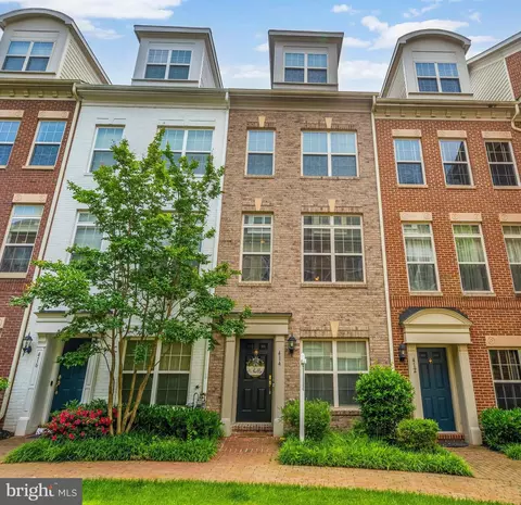 414 N Thomas St, Arlington, VA 22203