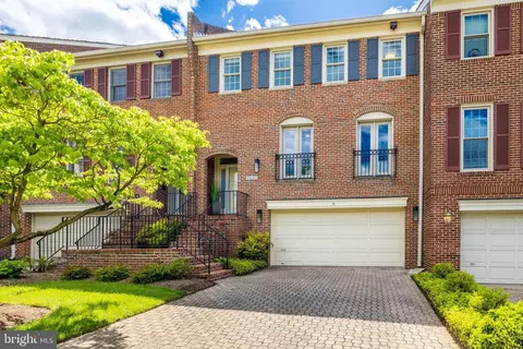 2612 N Glebe Rd, Arlington, VA 22207