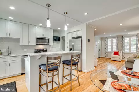 3540 S Wakefield St, Arlington, VA 22206