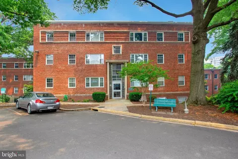 1311 N Ode St #605, Arlington, VA 22209
