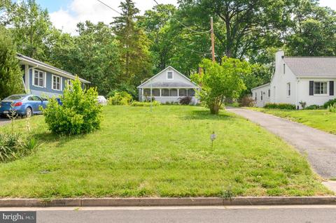 1421 S Randolph St, Arlington, VA 22204