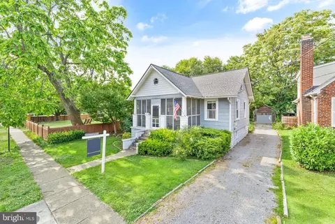 929 20th St S, Arlington, VA 22202