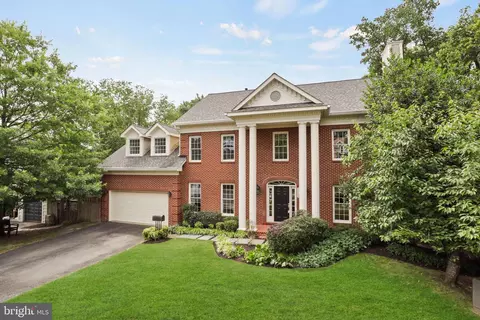 5400 8th Rd N, Arlington, VA 22205