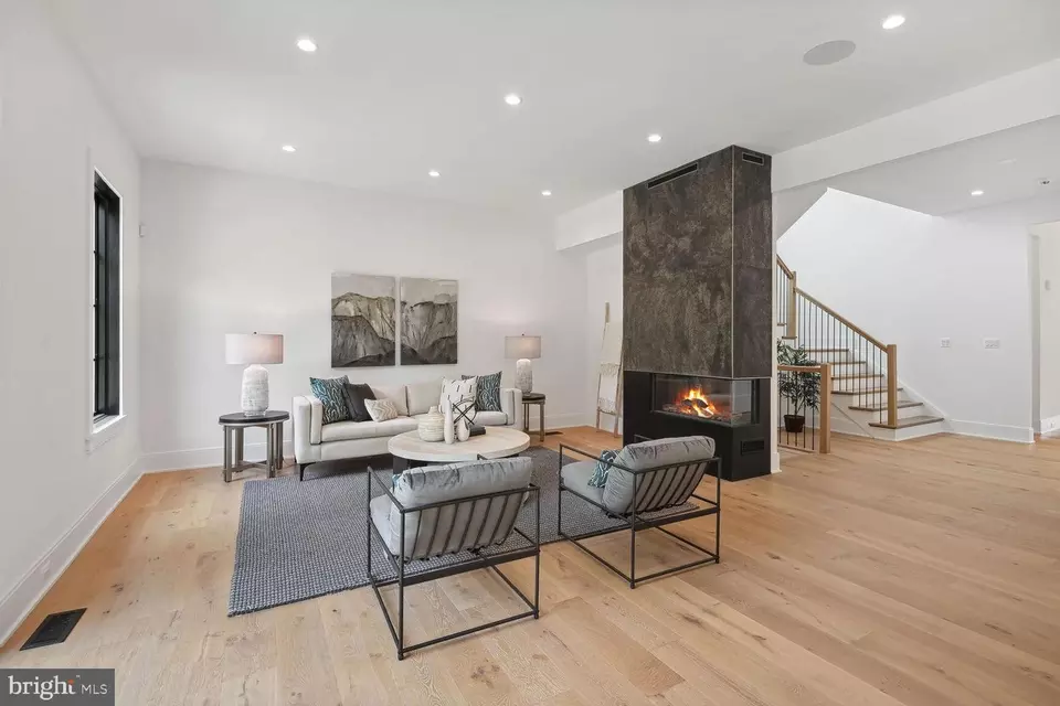  4101 N Richmond St, Arlington, VA 22207 photo 5
