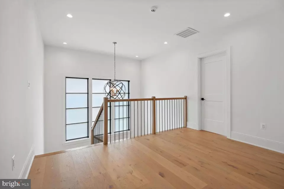  4101 N Richmond St, Arlington, VA 22207 photo 37