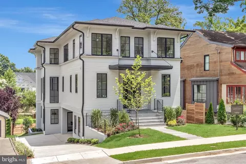 135 N Edgewood St, Arlington, VA 22201