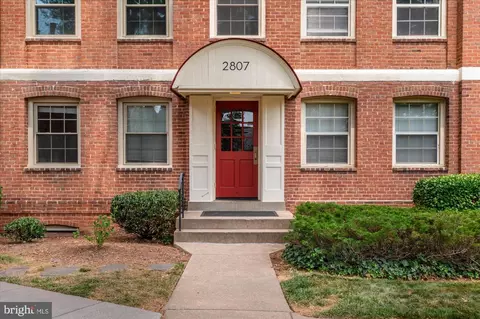 2807 Arlington Blvd #142, Arlington, VA 22201
