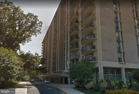 4600 S Four Mile Run Dr #203, Arlington, VA 22204