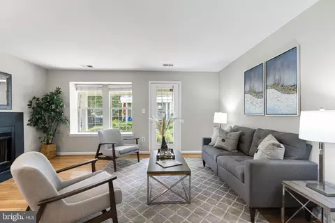 4512 28th Rd S #C, Arlington, VA 22206