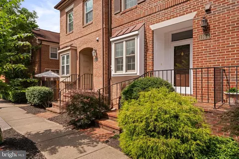 1104 N Taylor St, Arlington, VA 22201