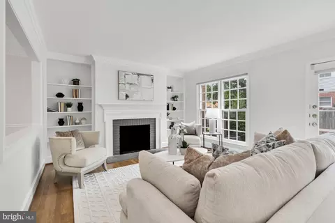 5615 Lee Hwy, Arlington, VA 22207