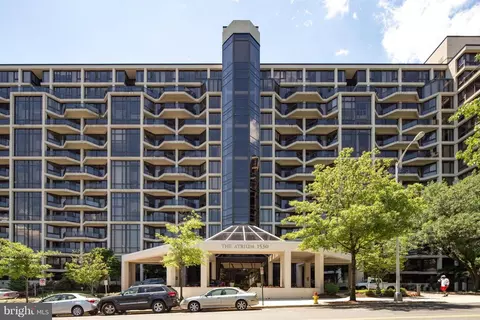 1530 Key Blvd #310, Arlington, VA 22209