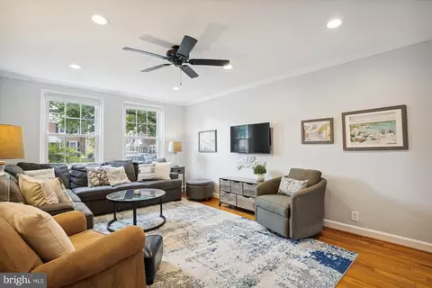 4656 34th St S #A1, Arlington, VA 22206