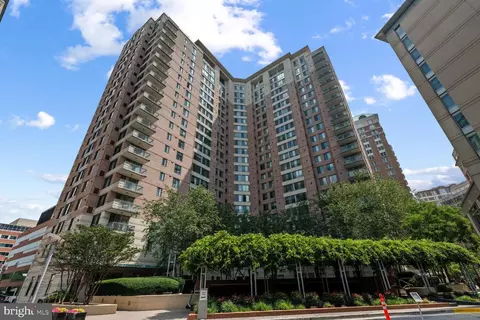 851 N Glebe Rd #1607, Arlington, VA 22203
