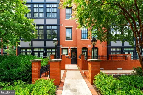 1700 Clarendon Blvd #117, Arlington, VA 22209