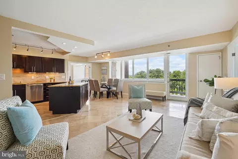 1805 Crystal Dr #508S, Arlington, VA 22202
