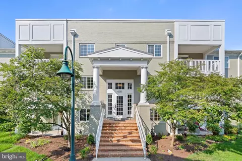 4191 S Four Mile Run Dr #103, Arlington, VA 22204