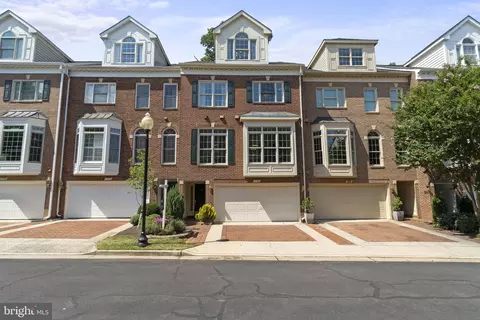 1731 22nd Ct N, Arlington, VA 22209