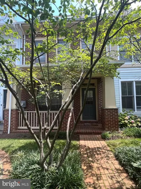 2835 11th St N, Arlington, VA 22201