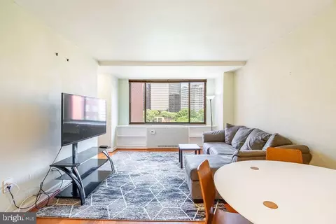 1111 Arlington Blvd #808, Arlington, VA 22209