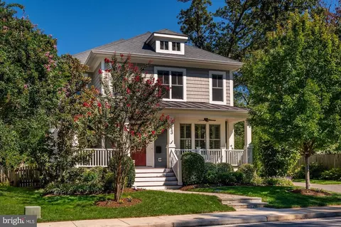 413 N Lincoln St N, Arlington, VA 22201