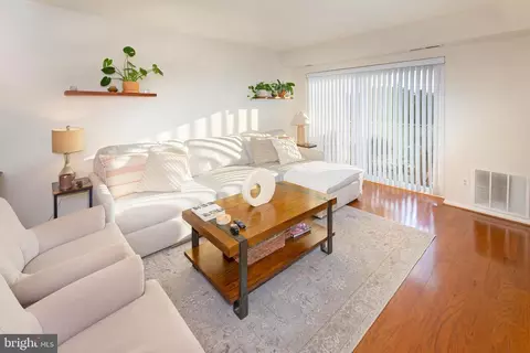1931 N Cleveland St #609, Arlington, VA 22201